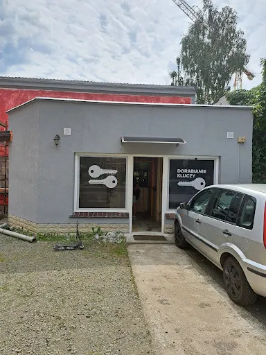 Lastark Dorabianie kluczy Krzysztof Stawicki